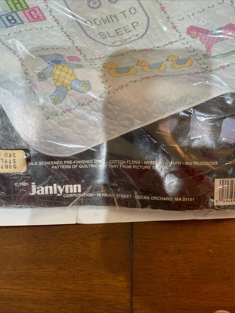 Janlynn printed cross